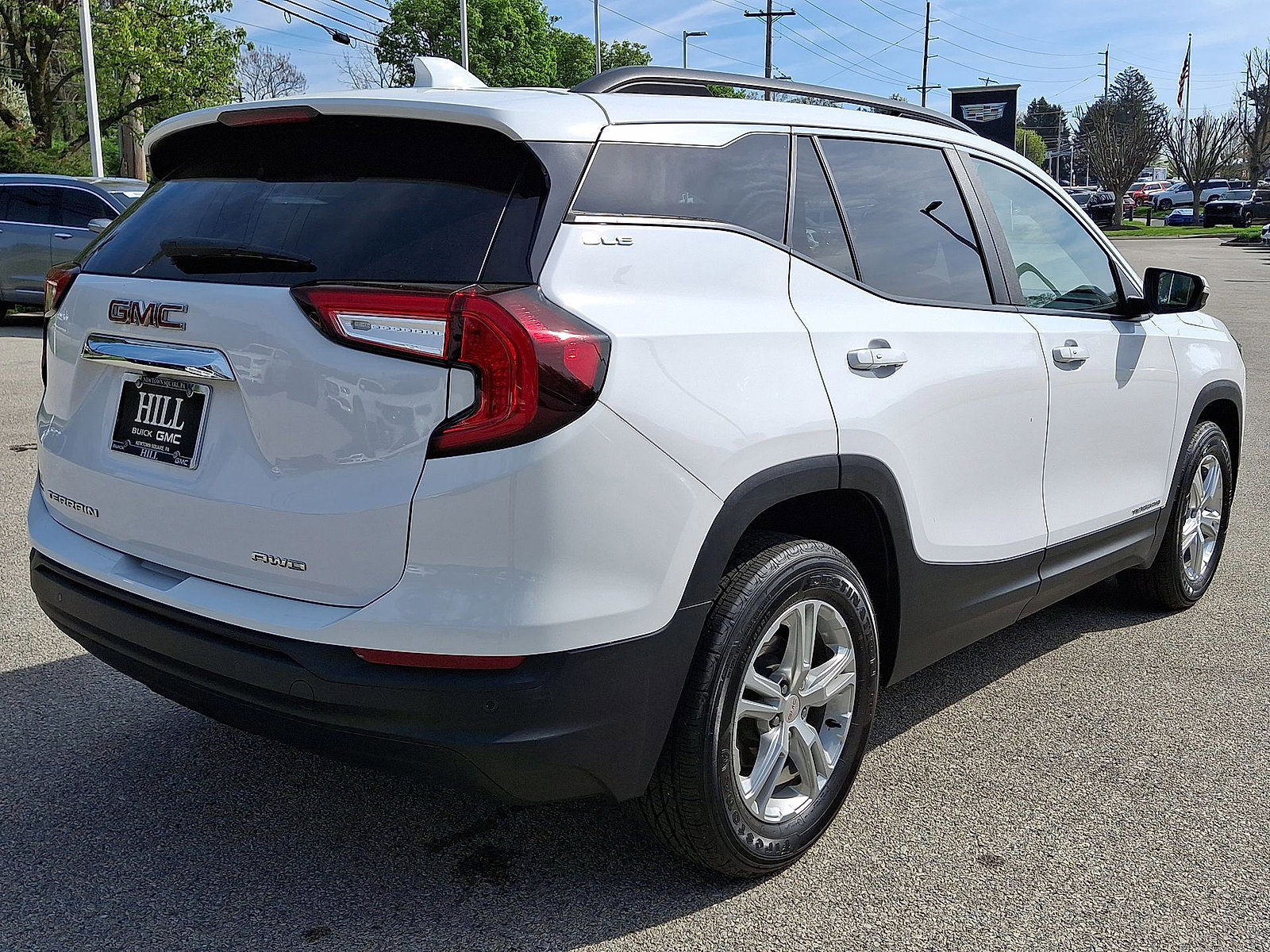Certified 2022 GMC Terrain SLE w/ Driver Convenience Package AWD/4WD image 25