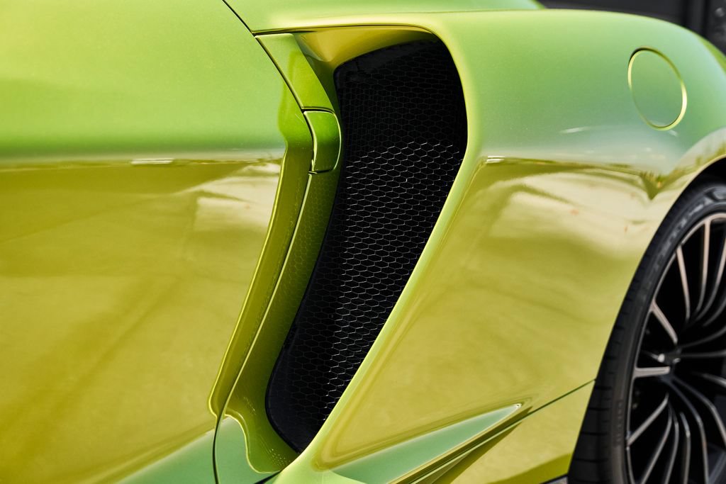 Used 2023 McLaren GT RWD image 9