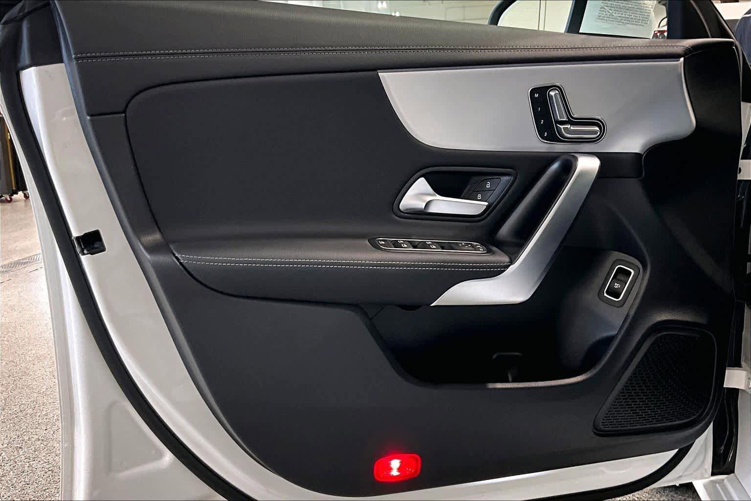 Used 2025 Mercedes-Benz CLA 250 4MATIC image 19