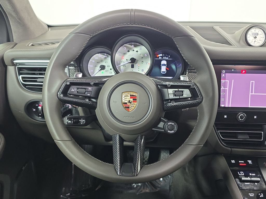 Certified 2025 Porsche Macan GTS image 14
