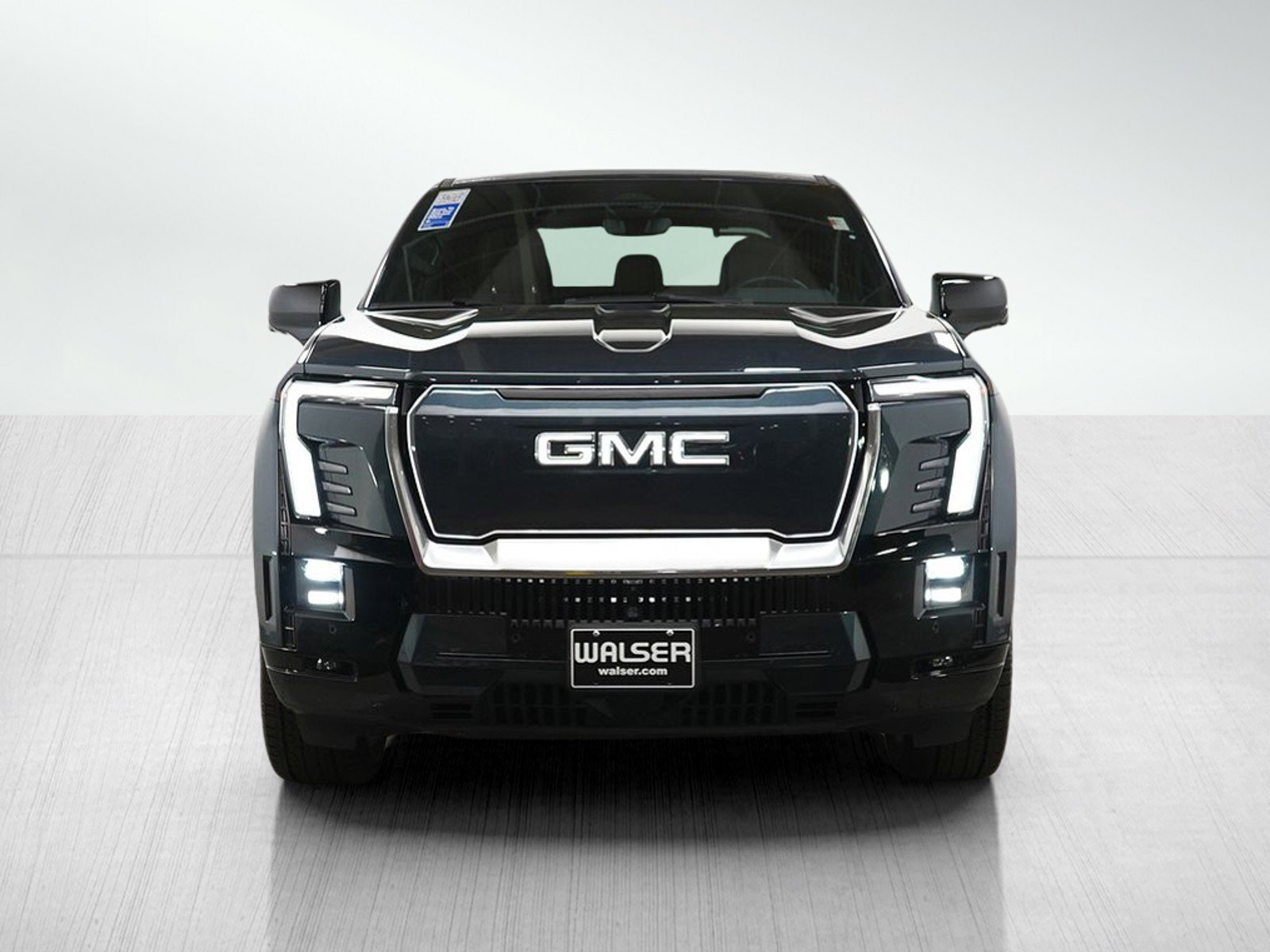 Used 2025 GMC Sierra EV Denali image 8