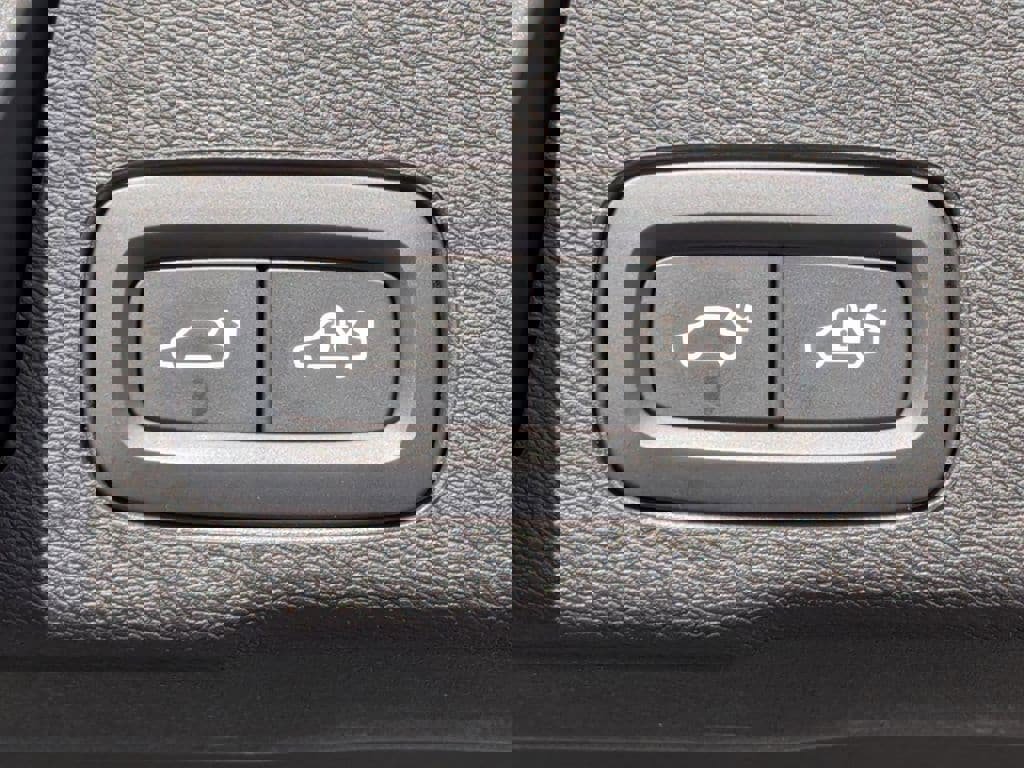 New 2024 Volvo XC60 T8 Plus w/ Protection Package Premier image 22