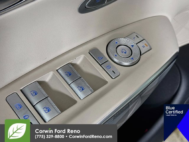 Used 2022 Genesis GV70 3.5T Sport w/ Sport Advanced Package AWD/4WD image 22