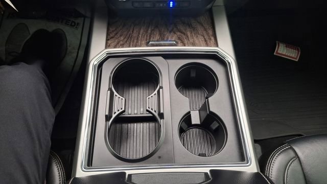 Used 2019 Ford F250 Lariat w/ Chrome Package image 20