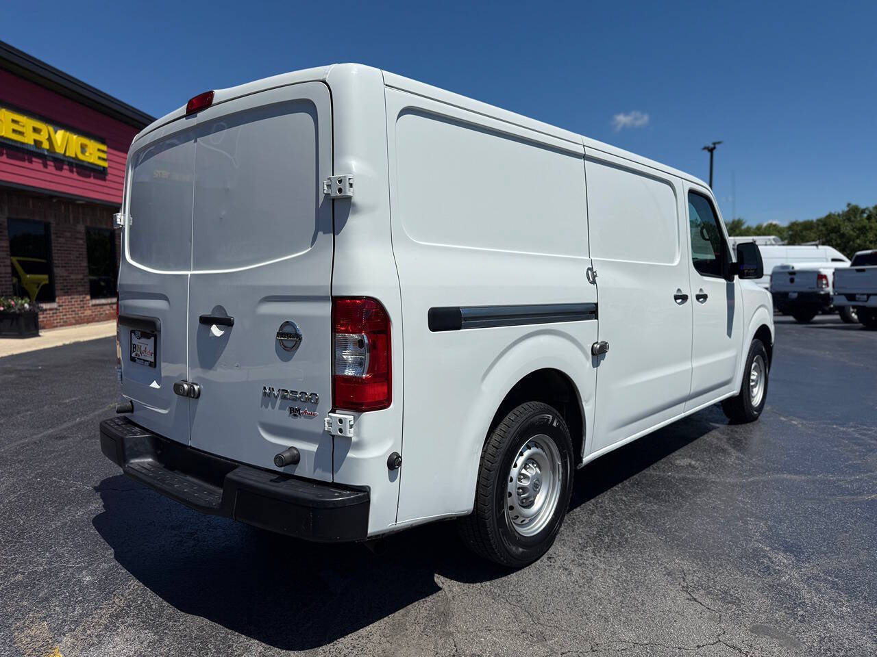 Used 2021 Nissan NV 2500 S RWD image 7