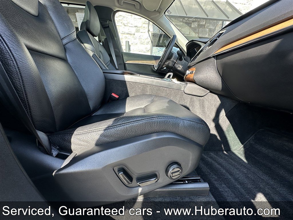 Used 2023 Volvo XC90 B6 Plus image 15