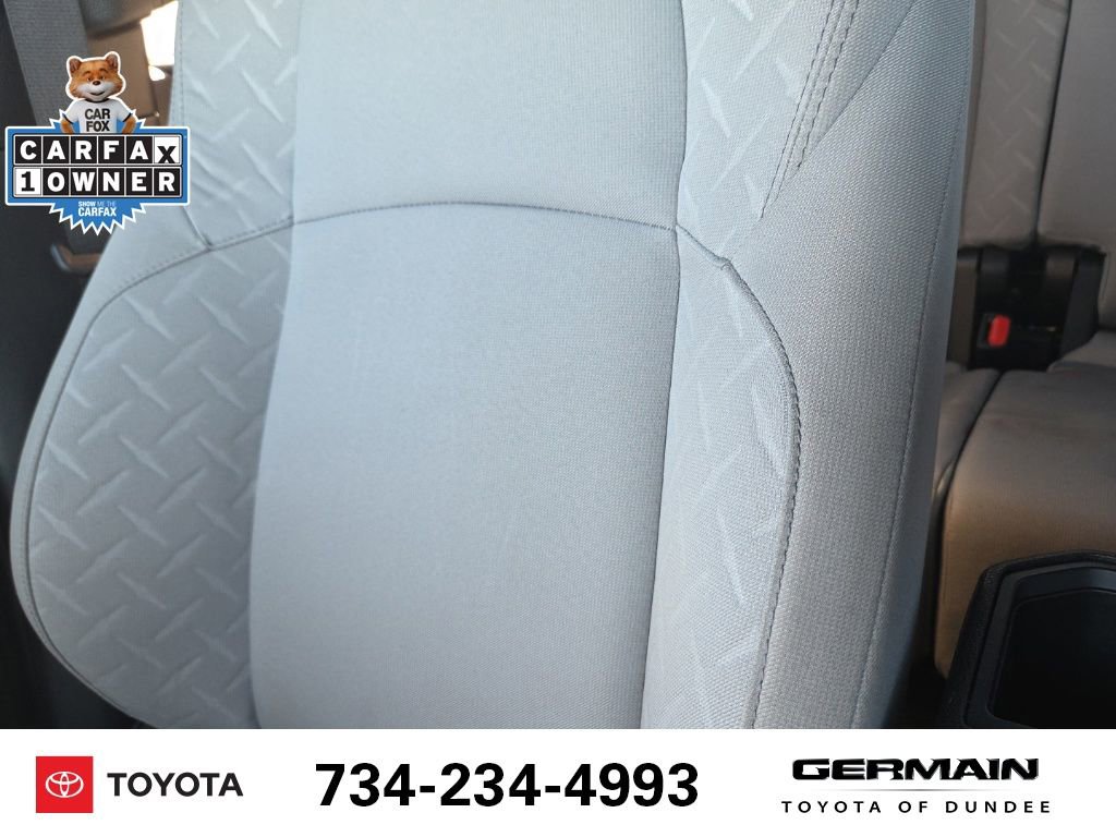 Used 2025 Toyota Tacoma SR5 AWD/4WD image 32