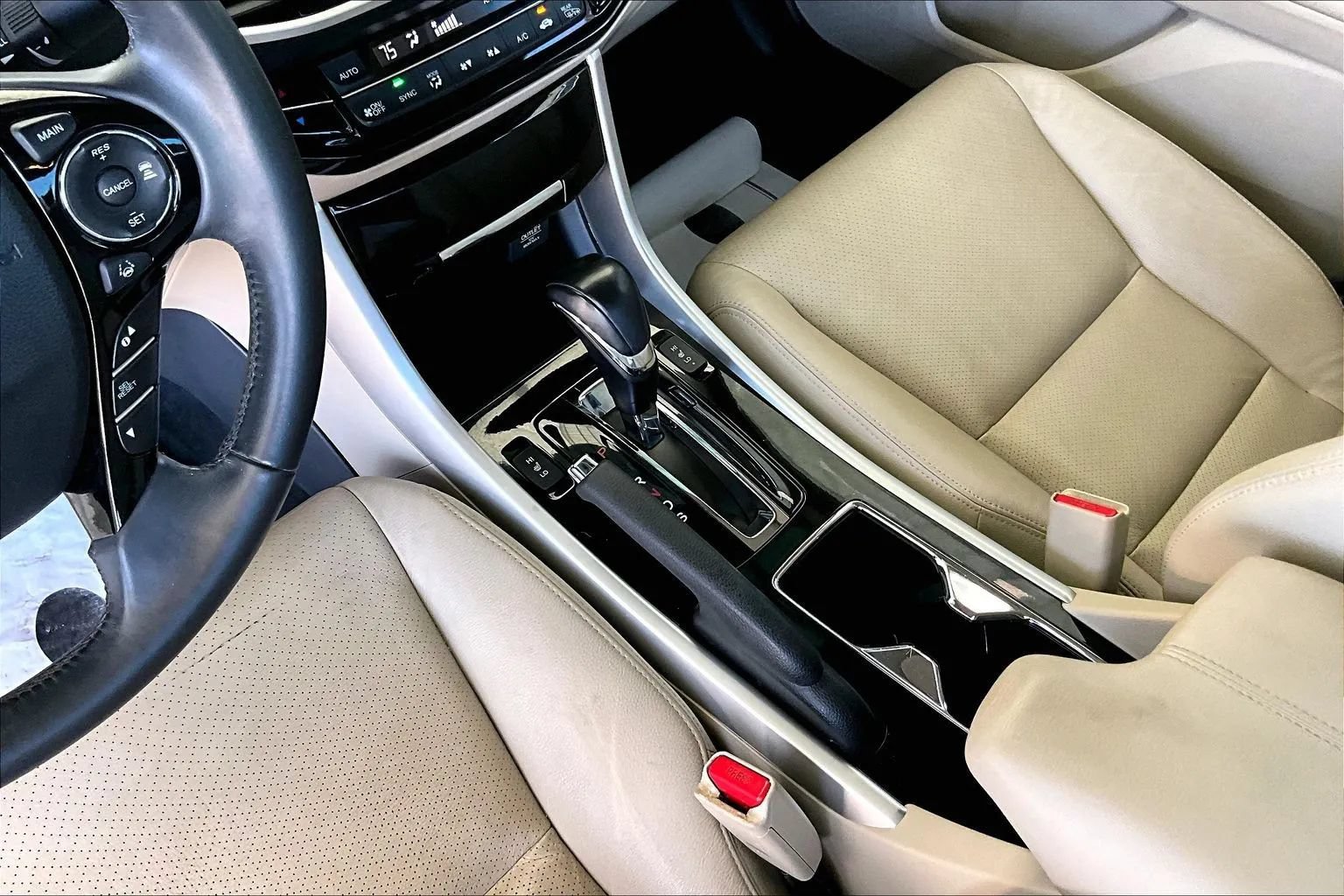 Used 2016 Honda Accord EX-L image 14