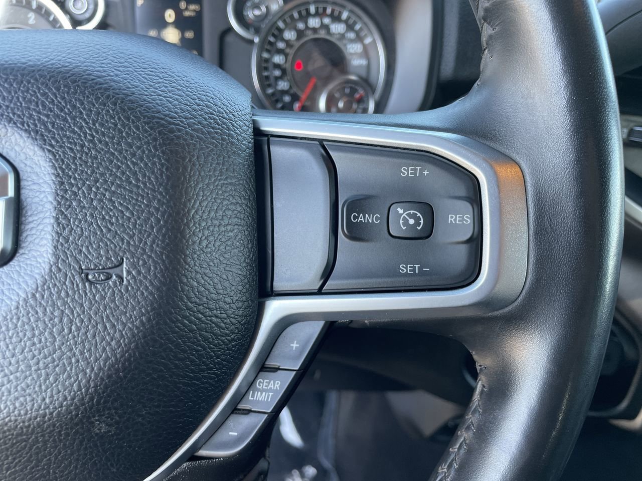 Used 2024 RAM 2500 Big Horn image 28