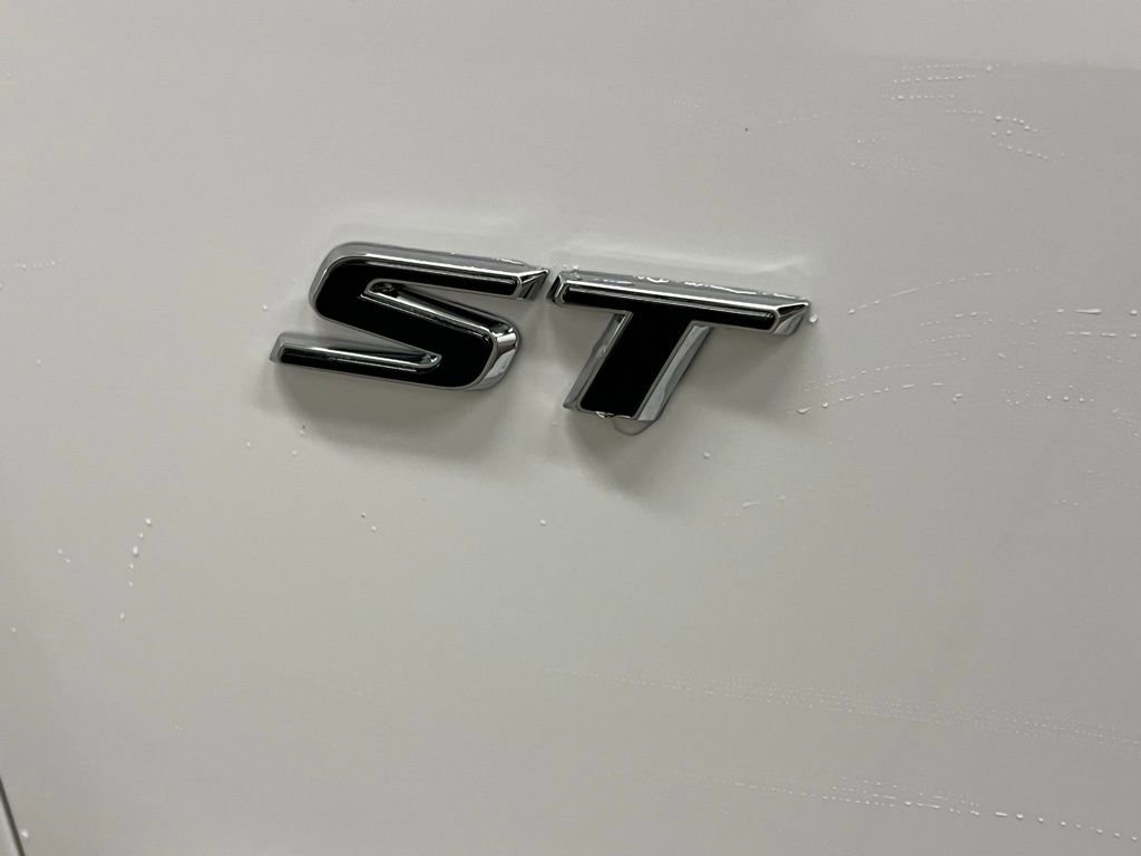 New 2026 Buick Enclave Sport Touring w/ Power Package image 14