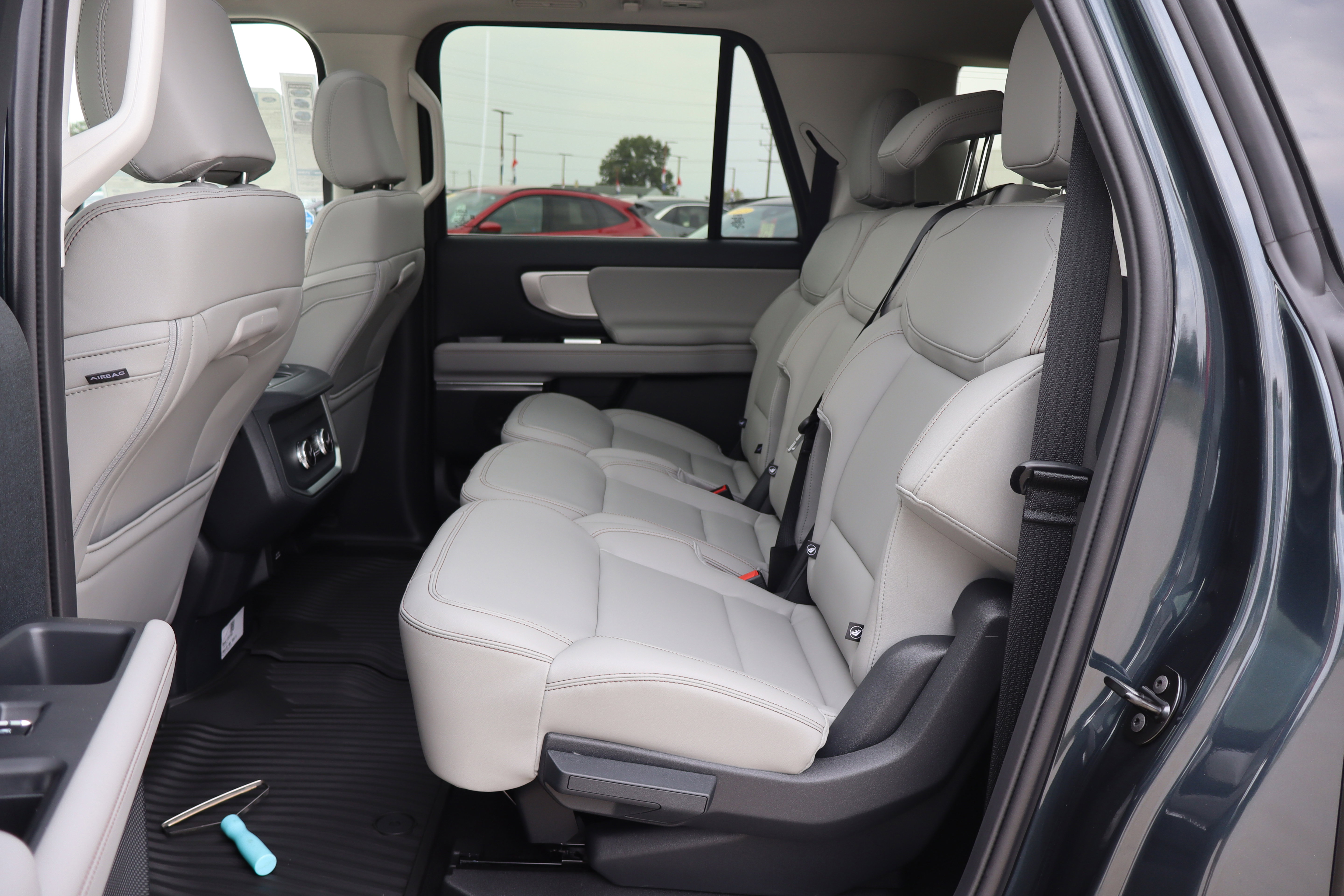 New 2025 Ford Expedition Max Active image 10