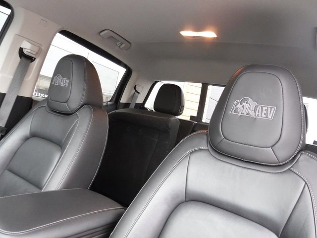 Used 2021 Chevrolet Colorado ZR2 w/ Colorado ZR2 Bison Edition image 31