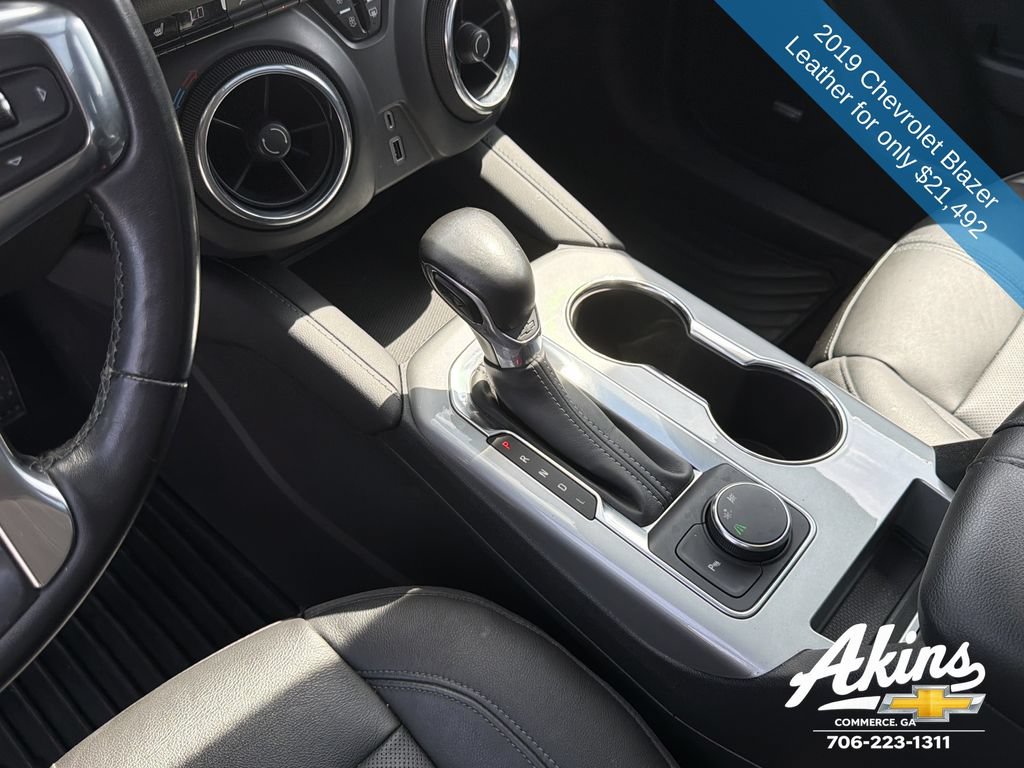 Certified 2019 Chevrolet Blazer LT w/ Sun and Wheels Package FWD image 16