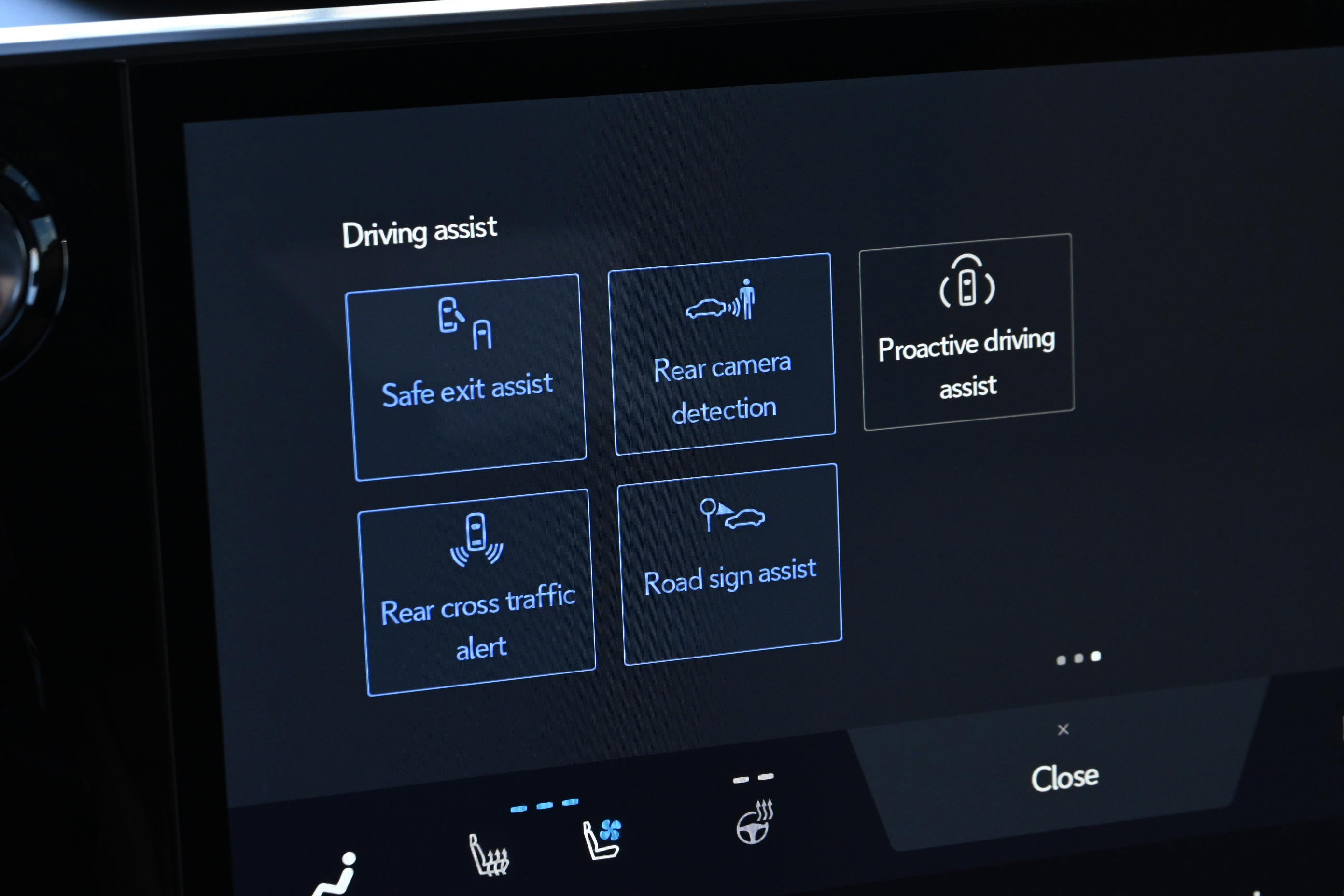 Used 2026 Lexus RX 350 Premium Plus w/ Accessory Package (Z1) image 30