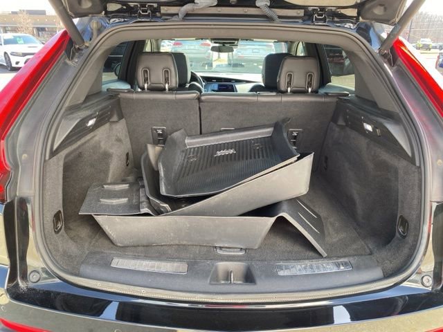 Used 2019 Cadillac XT4 Premium Luxury AWD/4WD image 7