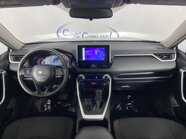 Used 2024 Toyota RAV4 XLE FWD image 12