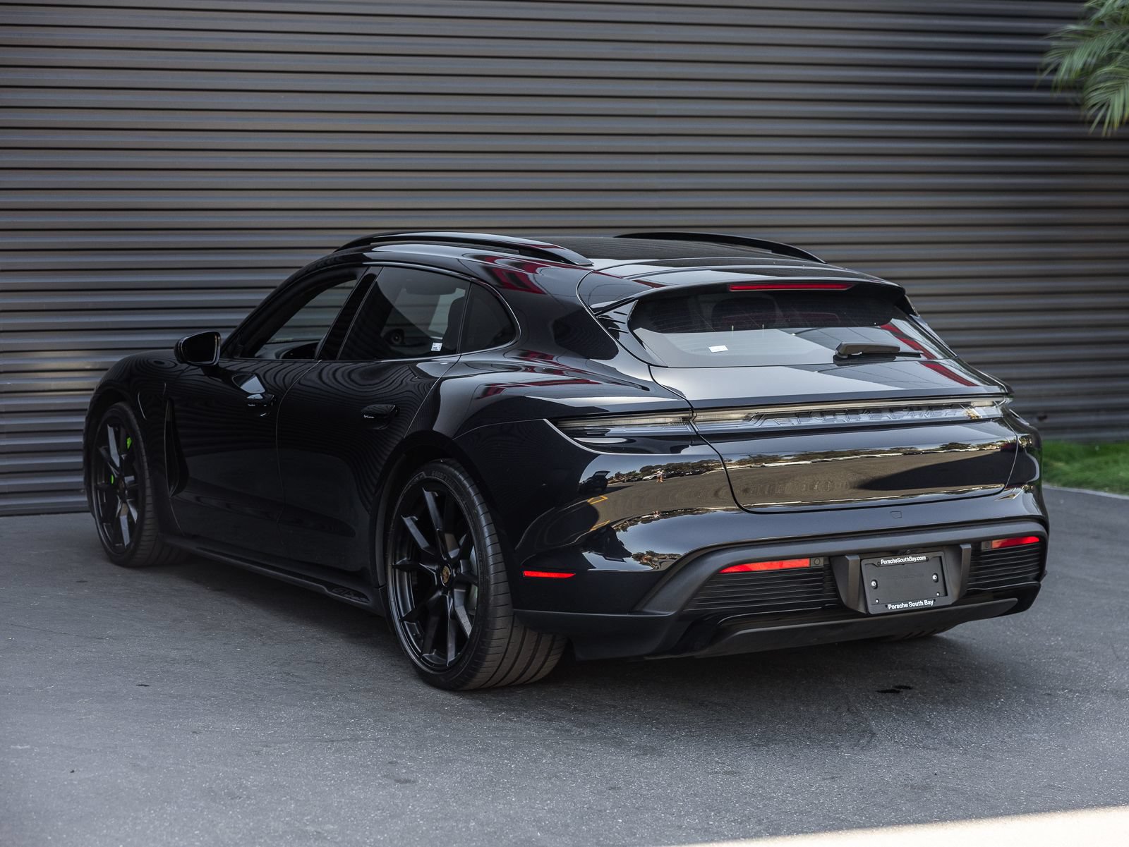 Certified 2024 Porsche Taycan GTS AWD/4WD image 3