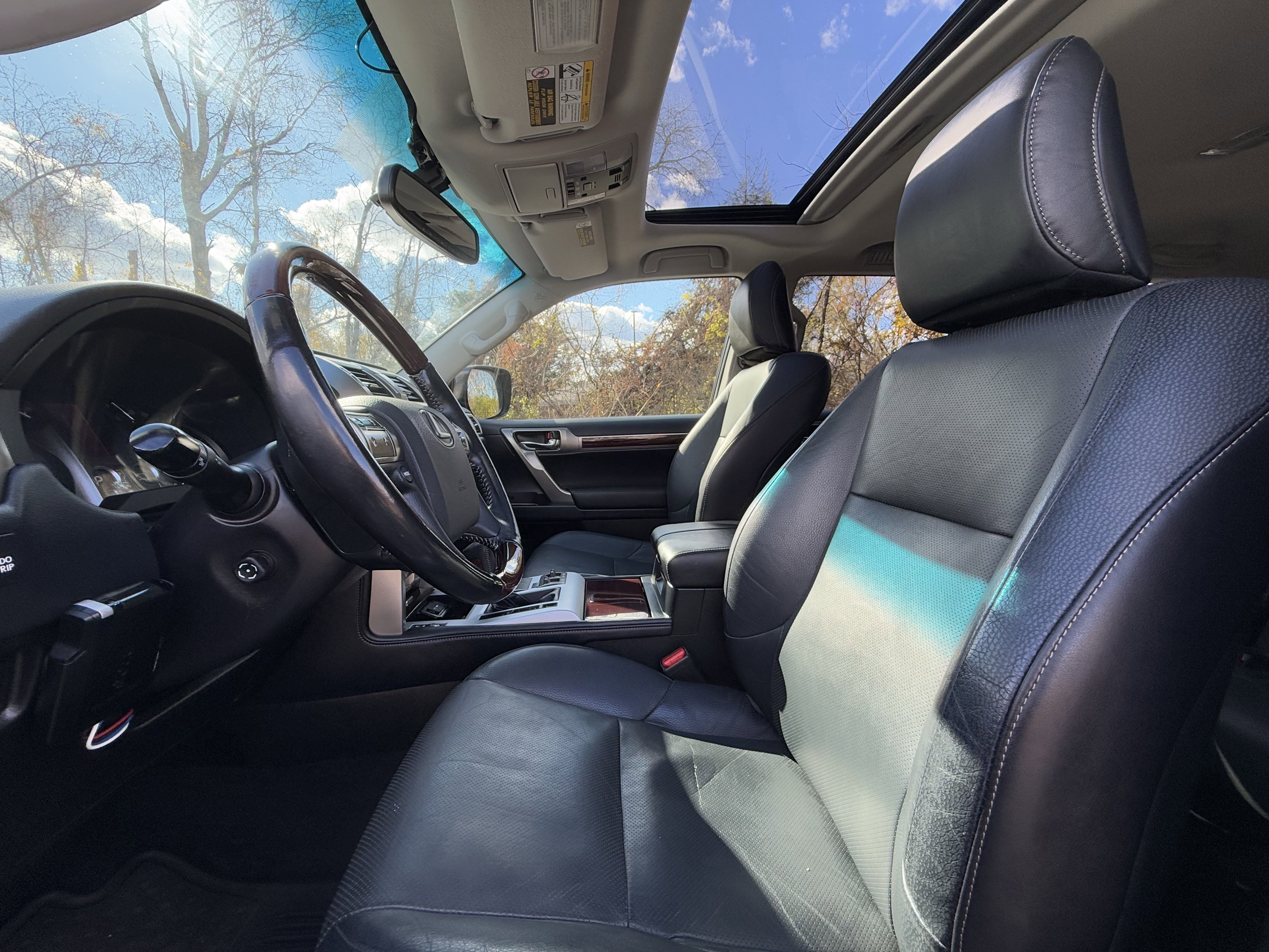 Used 2017 Lexus GX 460 image 27