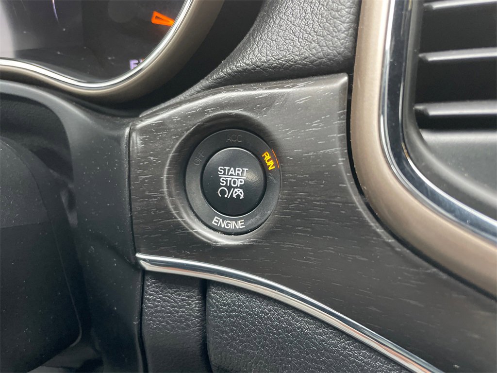 Used 2016 Jeep Grand Cherokee Limited image 23