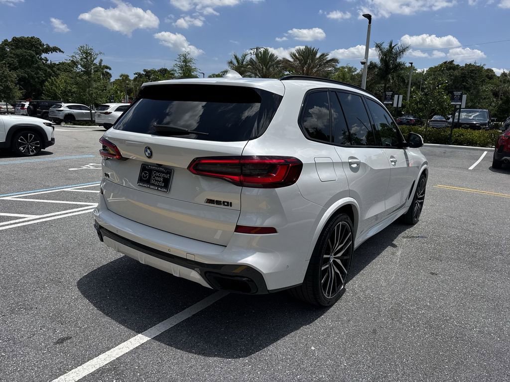 Used 2019 BMW X5 xDrive50i w/ M Sport Package AWD/4WD image 3