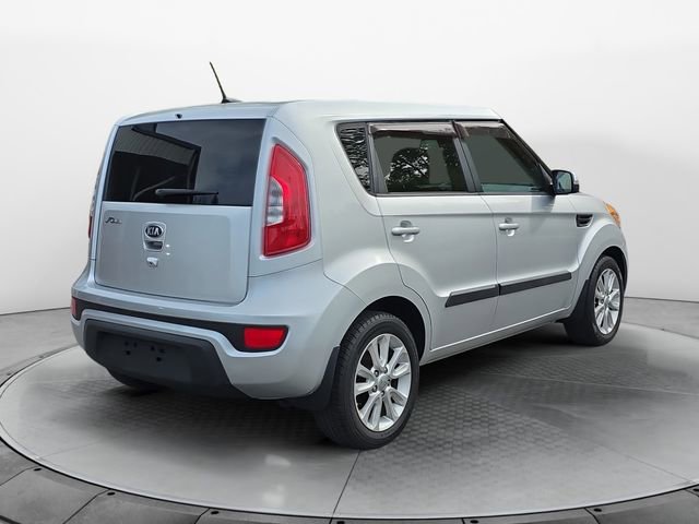 Used 2013 Kia Soul + w/ Audio Pkg FWD image 5
