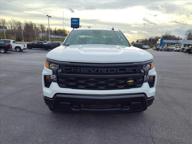 Used 2025 Chevrolet Silverado 1500 W/T w/ Trailering Package AWD/4WD image 8