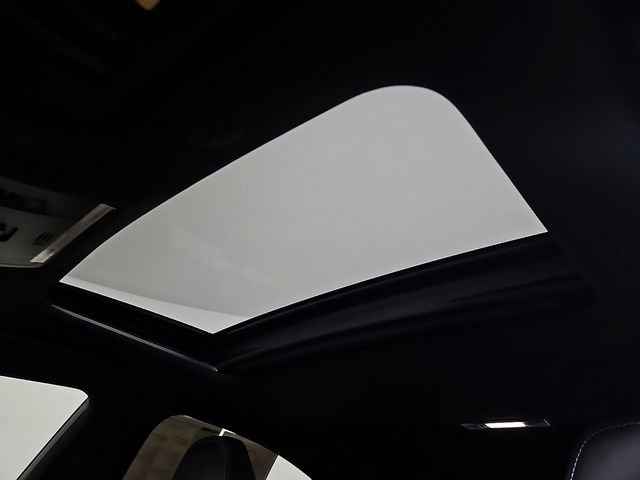 Used 2022 Lexus IS 300 w/ Premium Package RWD image 15