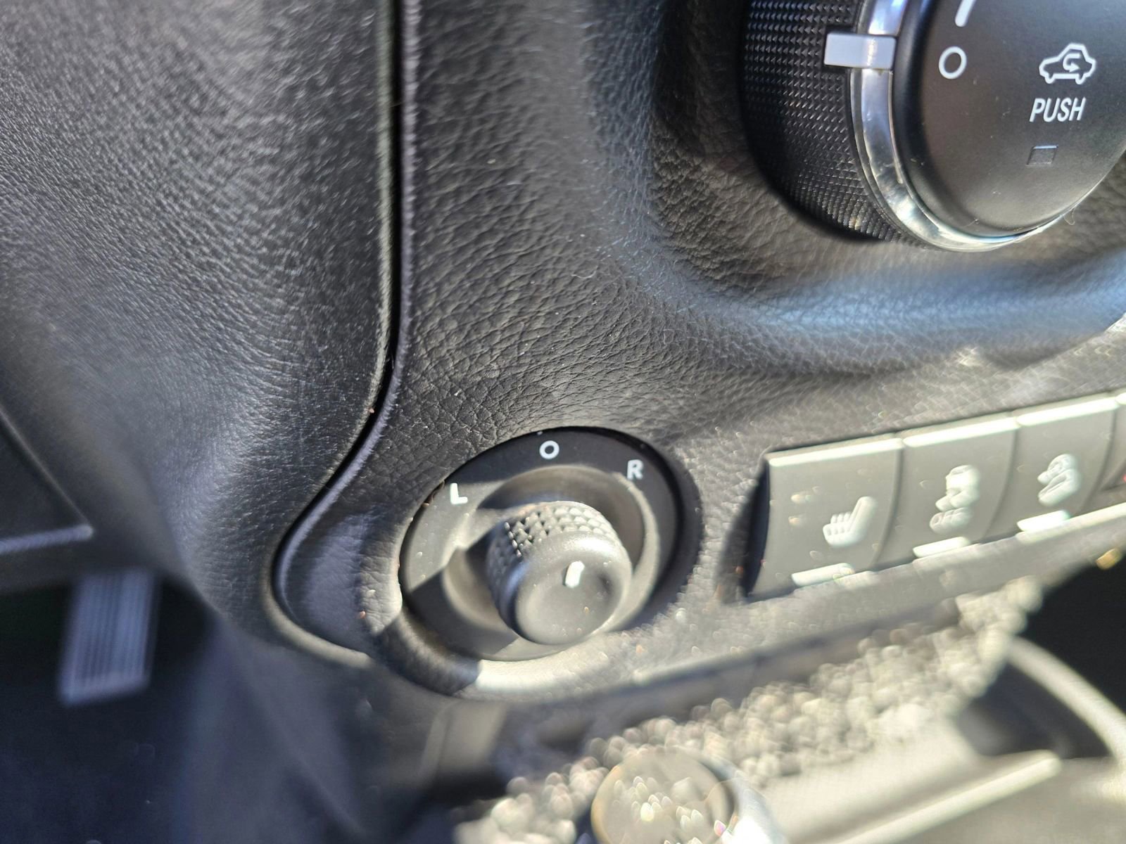 Used 2011 Jeep Wrangler Unlimited 70th Anniversary w/ Dual Top Group image 28