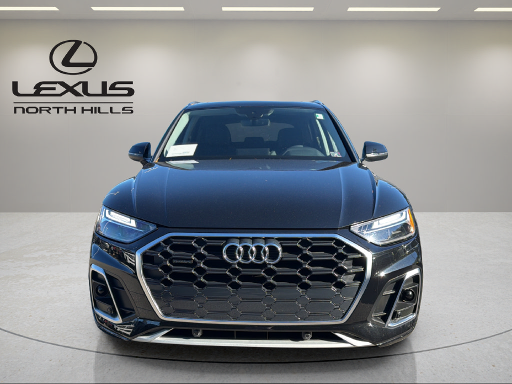 Used 2024 Audi Q5 2.0T Premium w/ Convenience Package AWD/4WD image 2