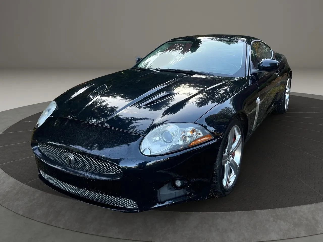 Used 2008 Jaguar XKR R image 2