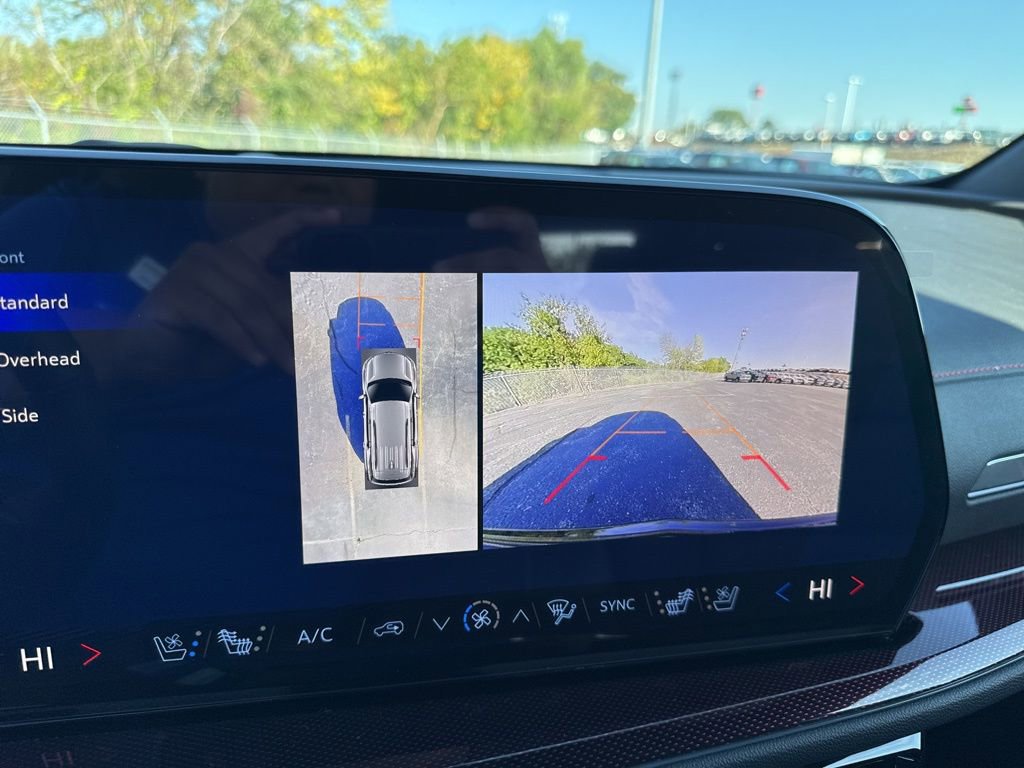 New 2026 Chevrolet Traverse RS w/ LPO, Floor Liner Package image 27