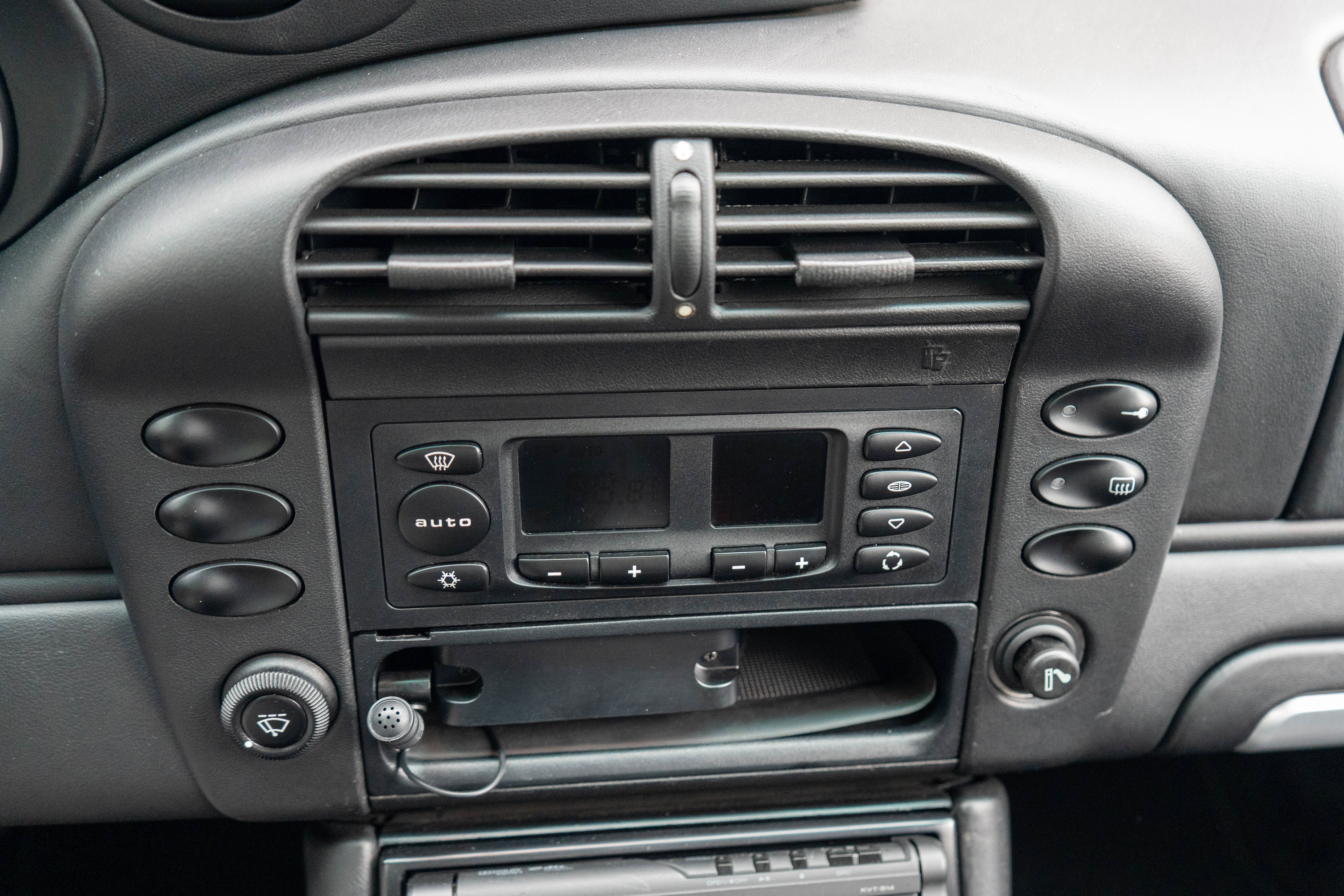 Used 2004 Porsche 911 GT3 image 19