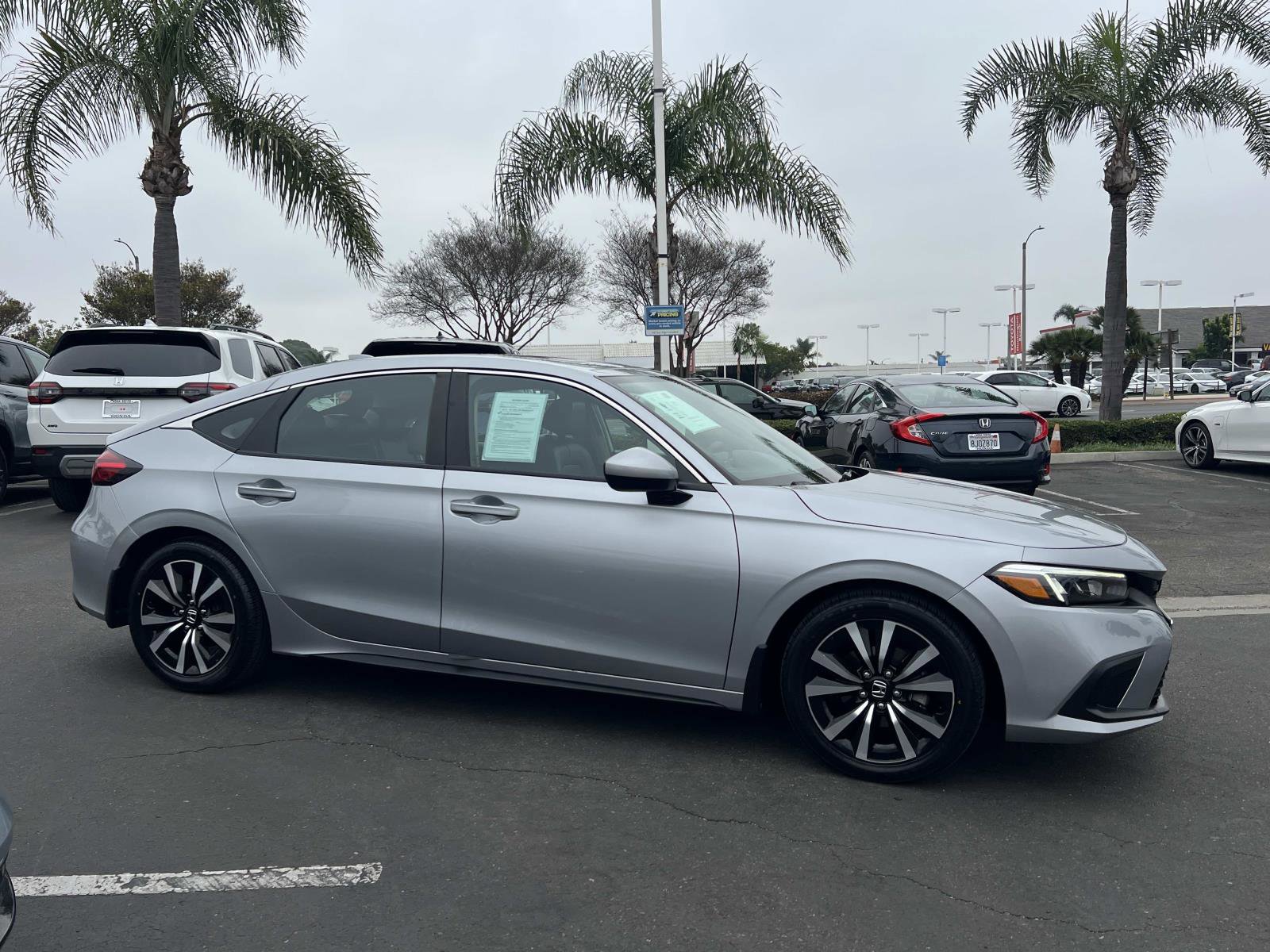 Used 2024 Honda Civic EX-L image 25