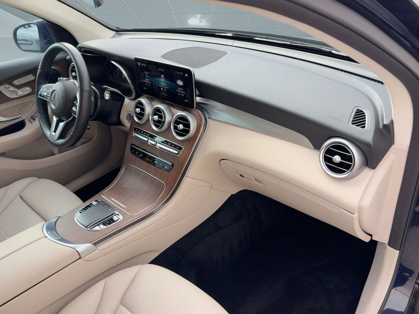 Used 2022 Mercedes-Benz GLC 300 GLC 300 image 30