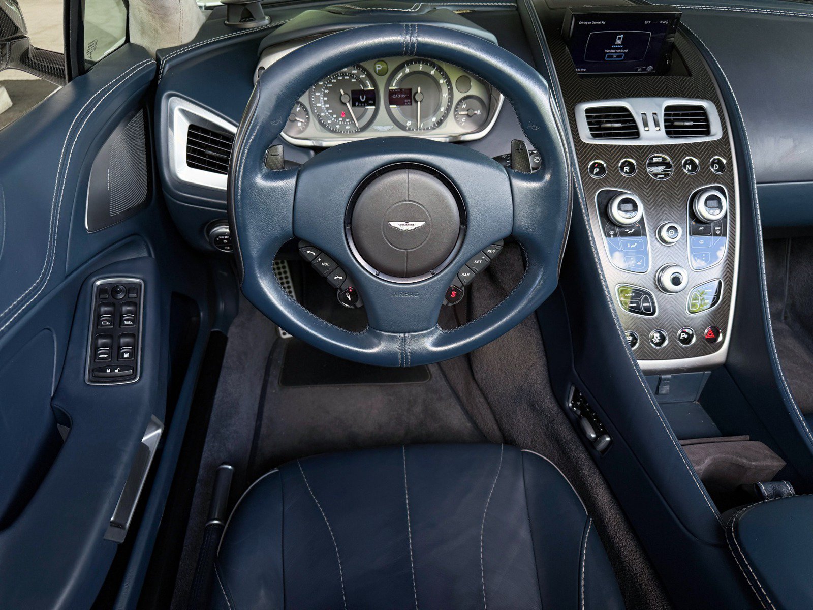 Used 2014 Aston Martin Vanquish Volante RWD image 35