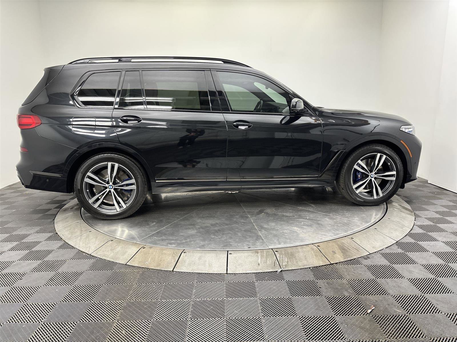 Used 2021 BMW X7 M50i AWD/4WD image 17