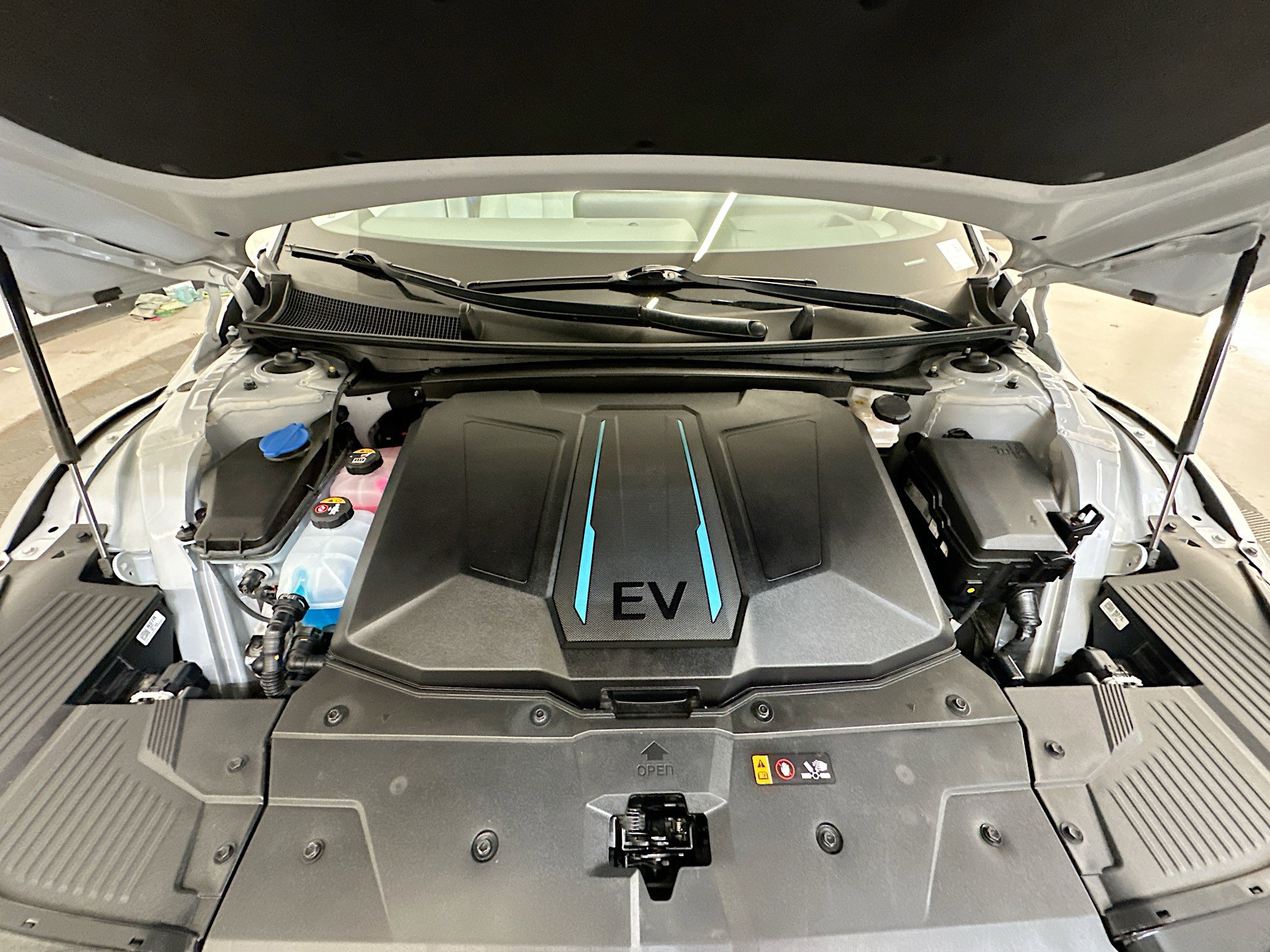 Used 2024 Hyundai Ioniq 5 Limited image 36