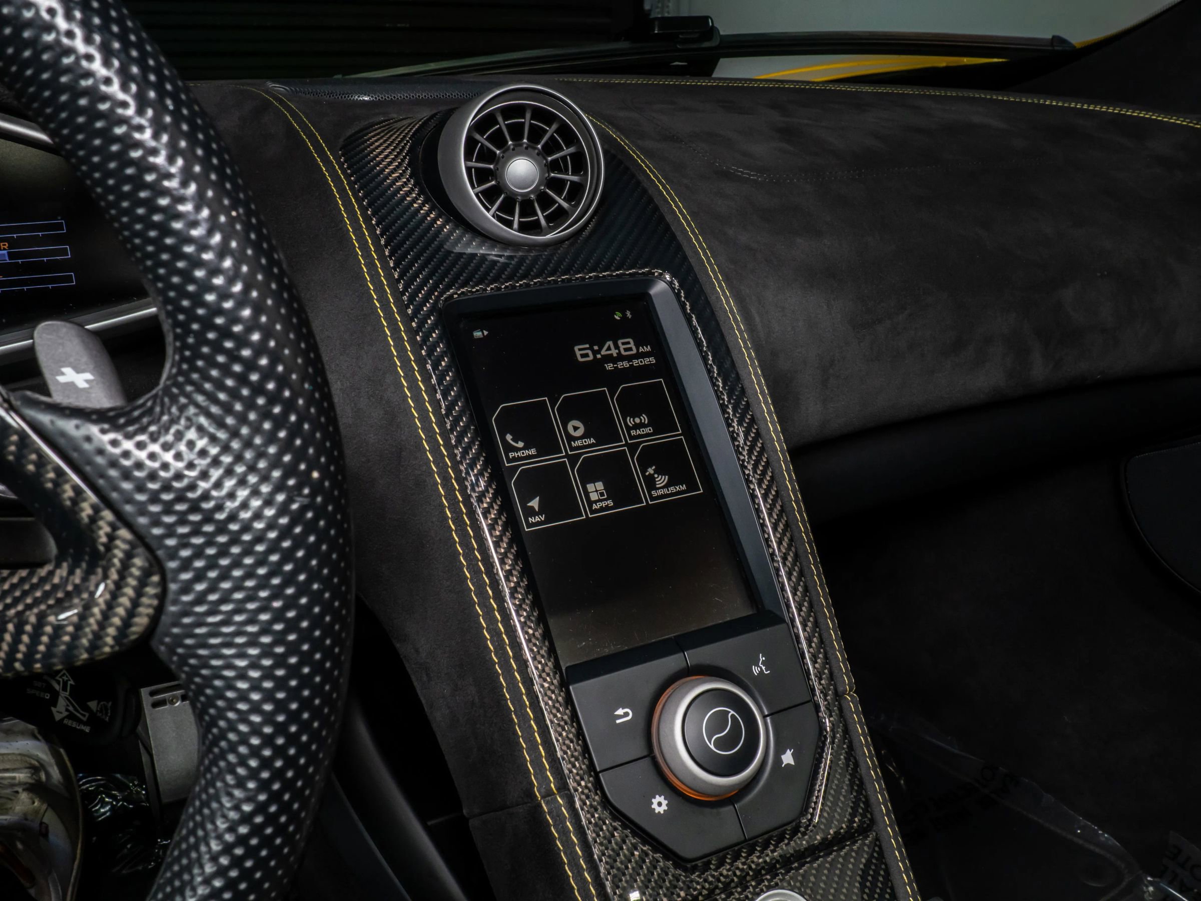 Used 2015 McLaren 650S Spider image 29