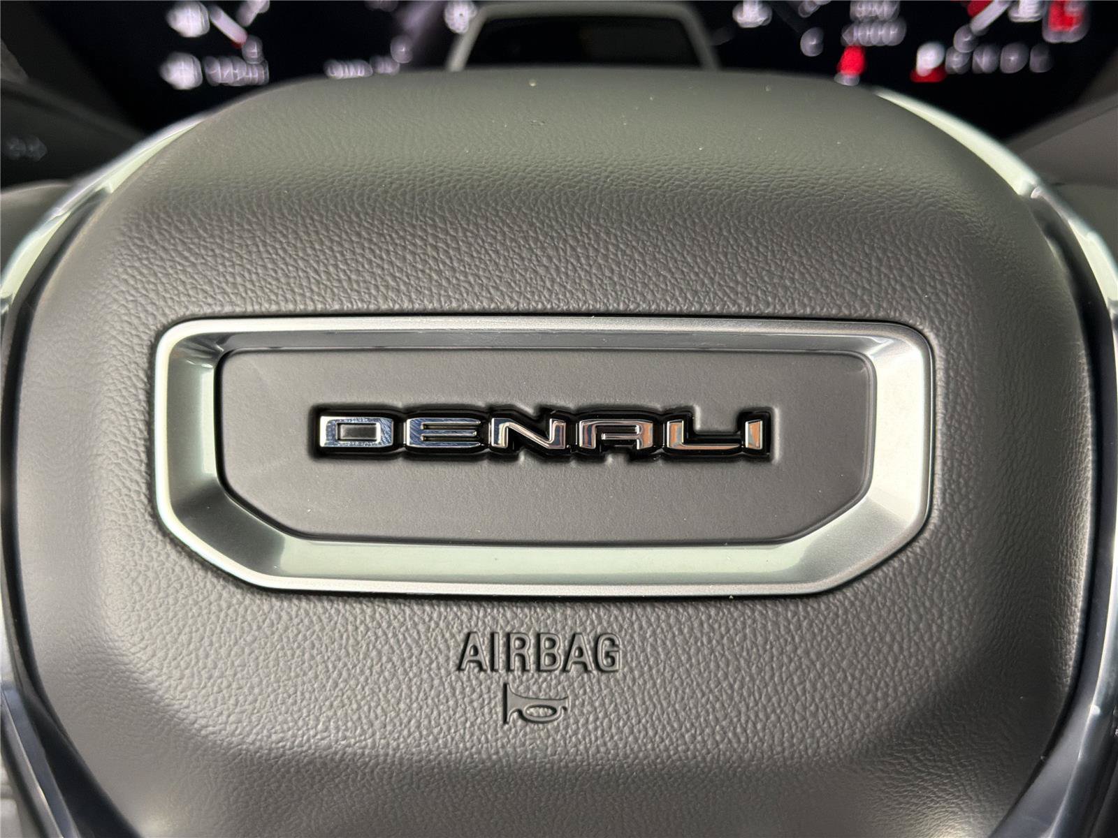 New 2026 GMC Yukon XL Denali w/ Denali Reserve Package AWD/4WD image 27