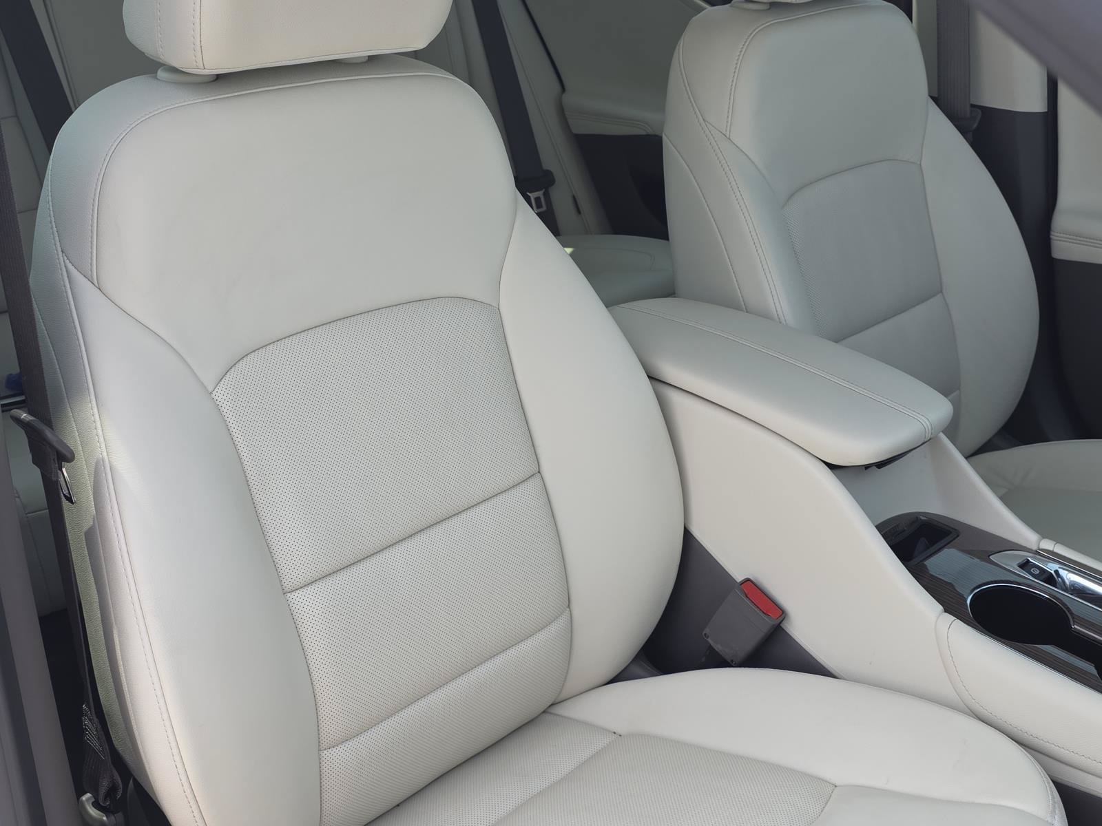 Used 2023 Chevrolet Malibu LT w/ LPO, Floor Liner Package FWD image 17