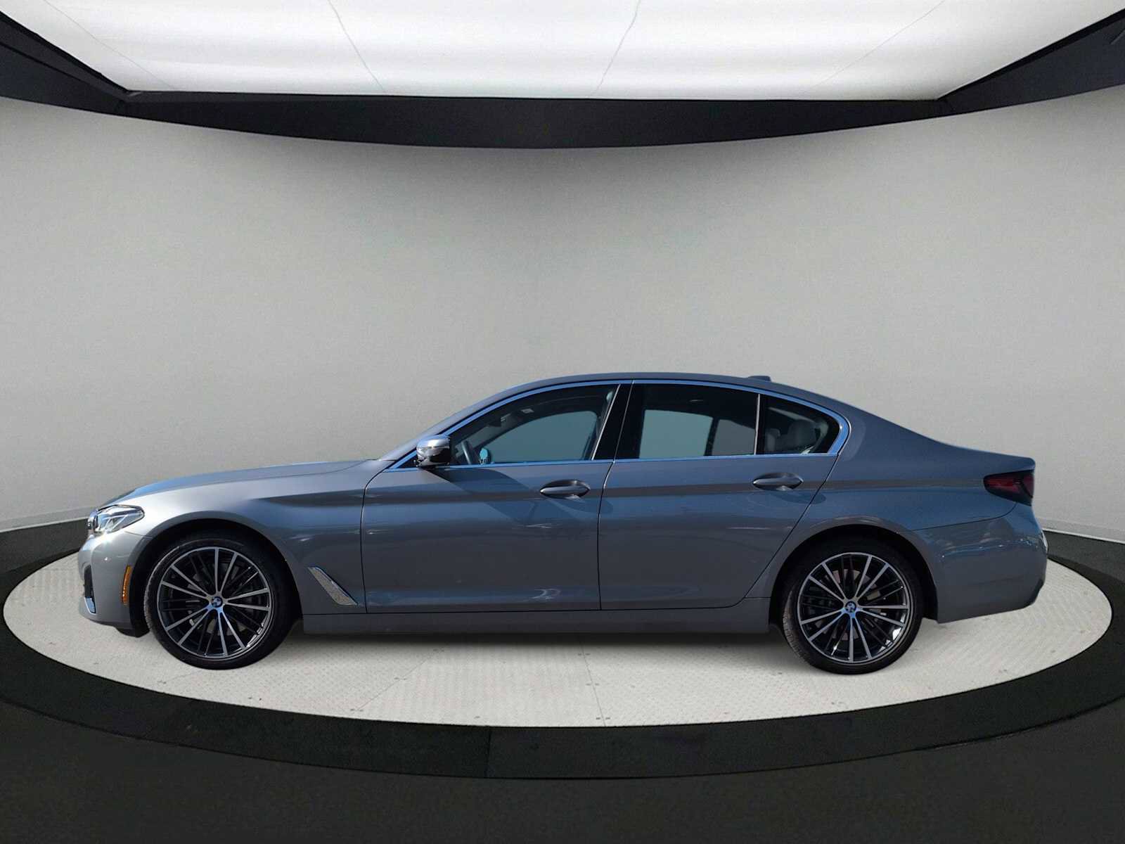 Used 2023 BMW 540i xDrive w/ Premium Package AWD/4WD image 5
