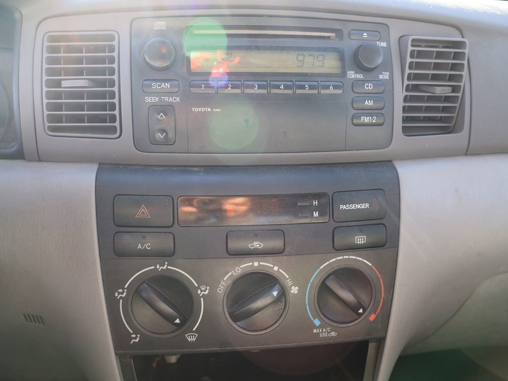 Used 2004 Toyota Corolla CE image 10