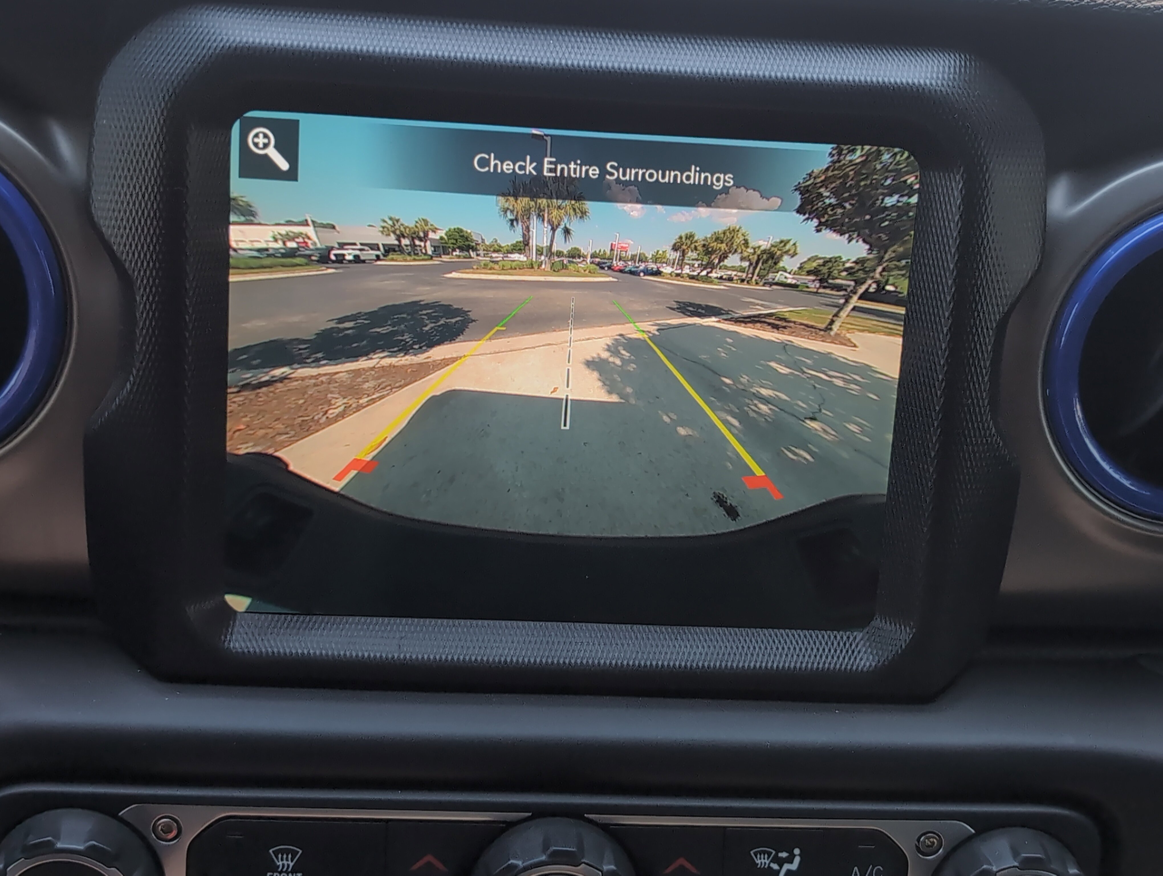 Used 2023 Jeep Gladiator Willys image 25