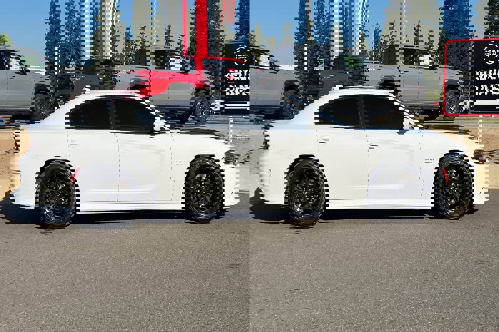 Used 2022 Dodge Charger R/T w/ Performance Handling Group image 9