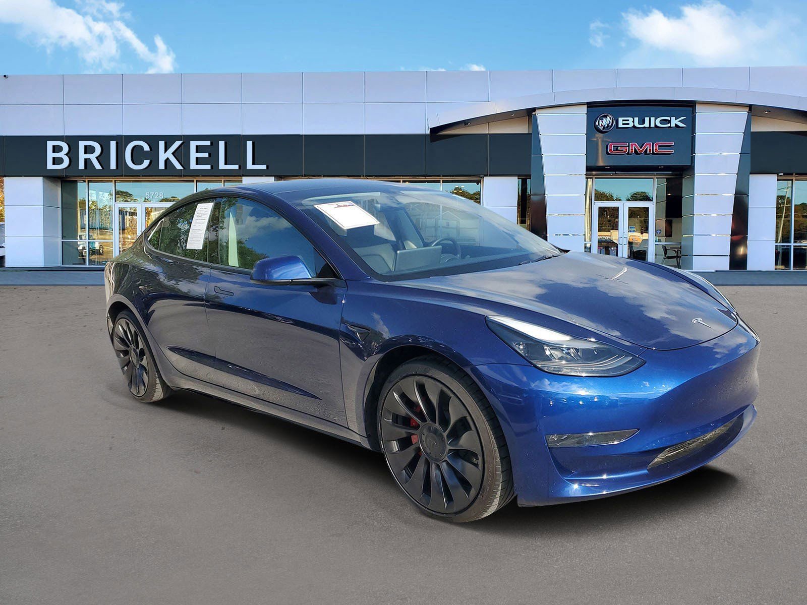 Used 2023 Tesla Model 3 Performance image 2