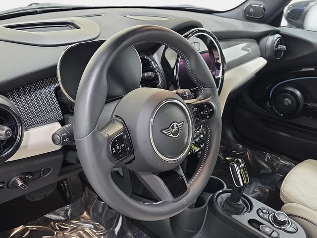 Certified 2024 MINI Cooper SE FWD image 10