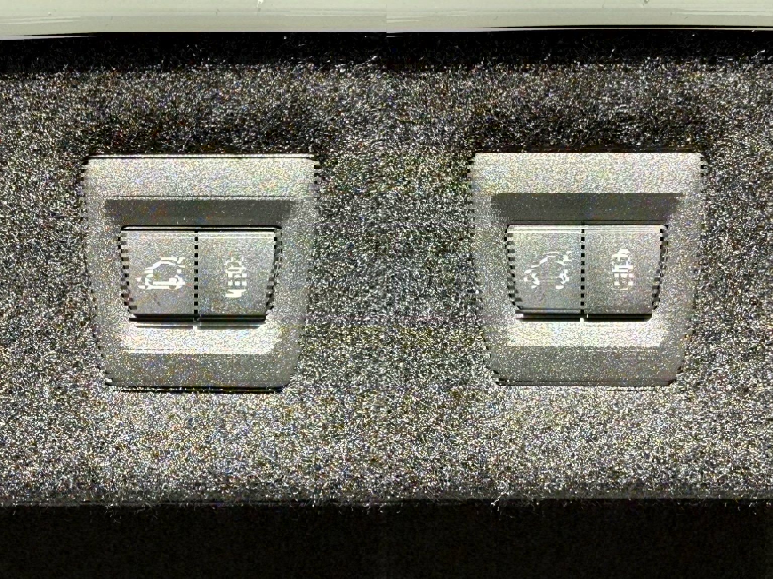 New 2026 BMW M850i xDrive w/ M Carbon Exterior Package image 17