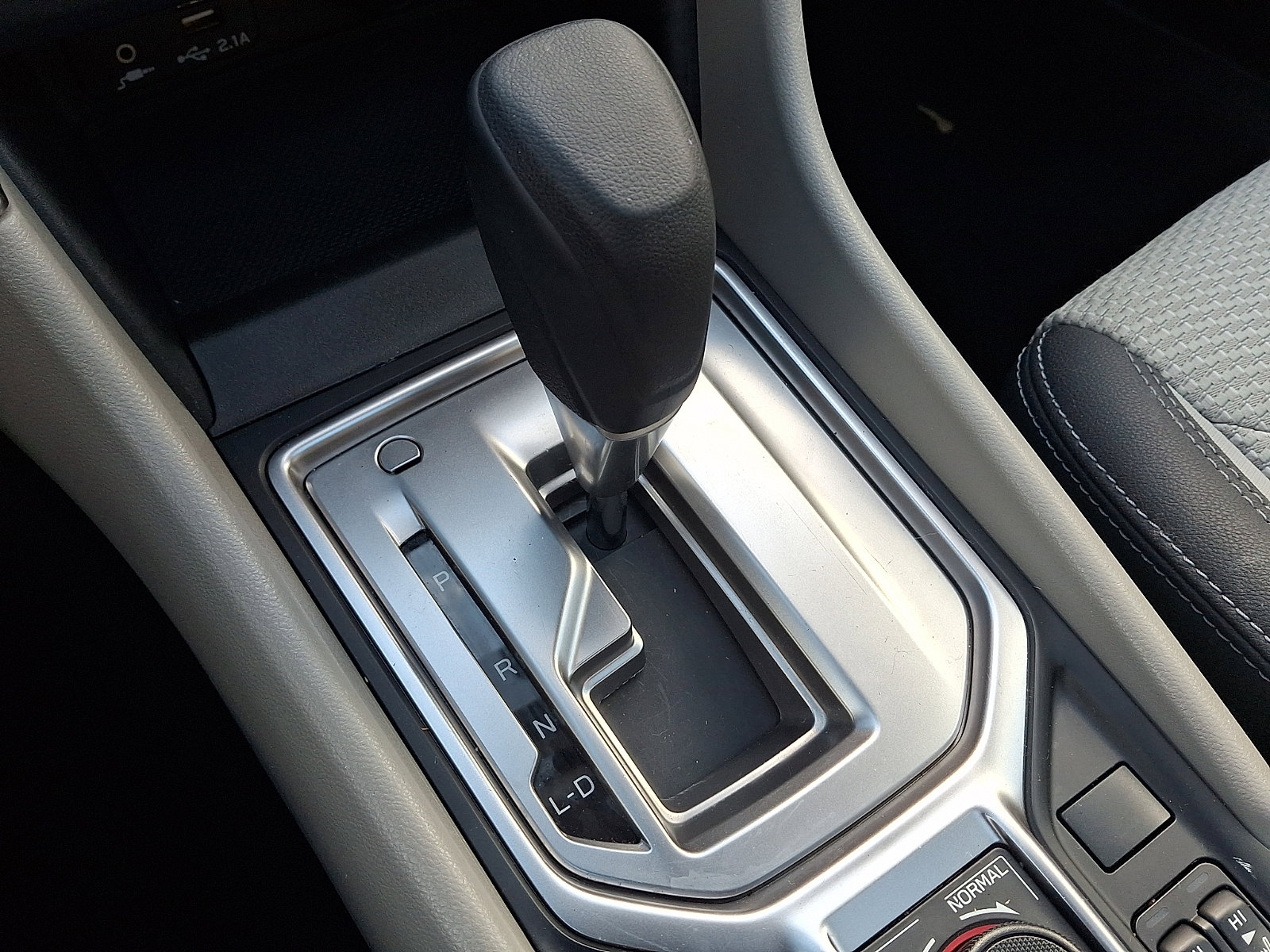 Used 2020 Subaru Forester Premium image 15