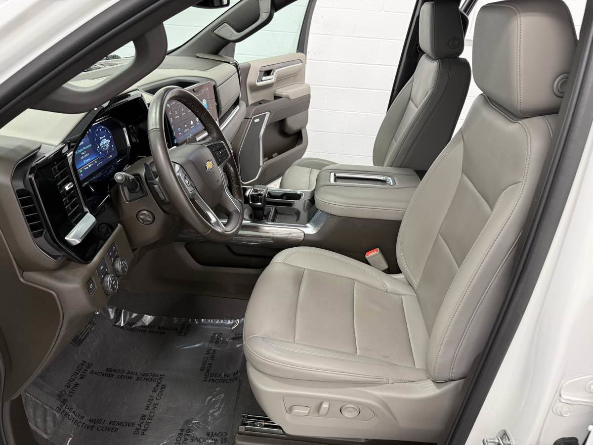 Used 2022 Chevrolet Silverado 1500 LTZ image 13