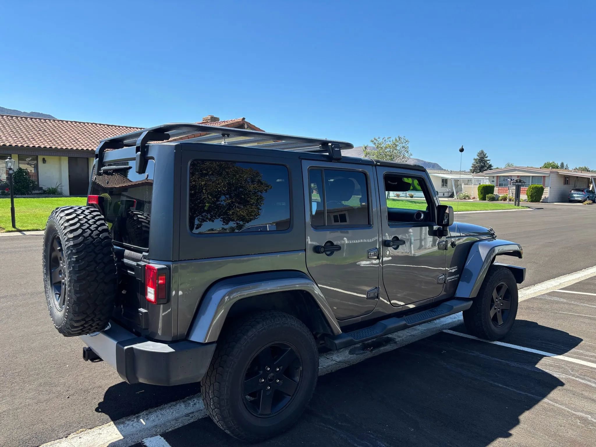 Used 2014 Jeep Wrangler Unlimited Sahara w/ Connectivity Group image 5